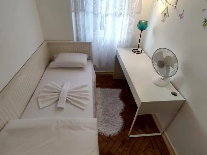 Memo Moscavide Лиссабон