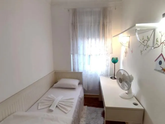 Memo Moscavide Апартаменты Лиссабон